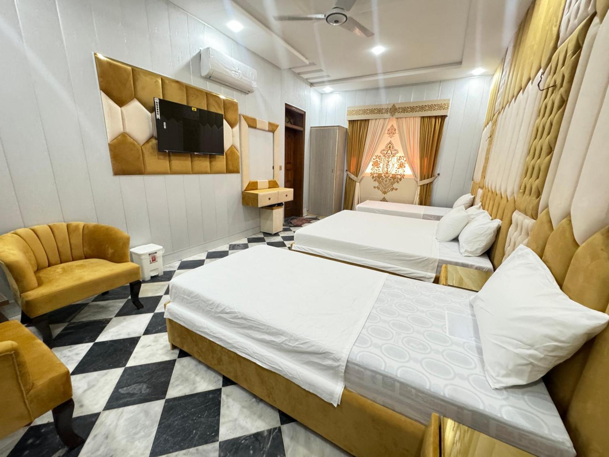 Royal Executive Inn Guest House Исламабад Экстерьер фото