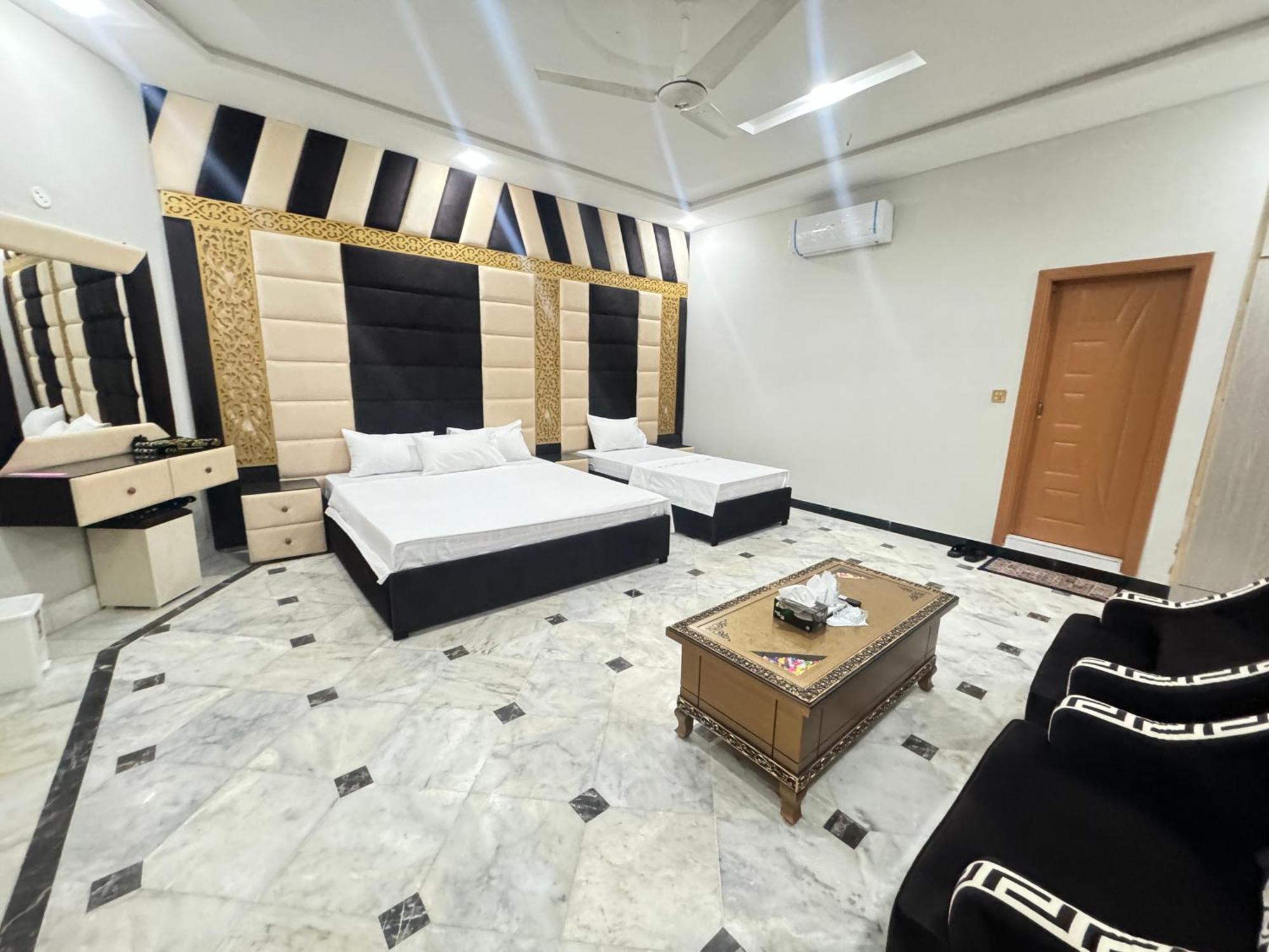 Royal Executive Inn Guest House Исламабад Экстерьер фото